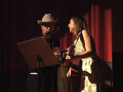 Dana Thompson sings at Kitty and Mark Wojahn's wedding