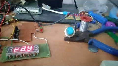 8051 counter decrement by proximity switch by asm code.