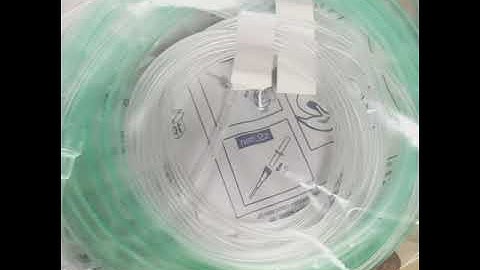 Nasal cannula with etco2 connection