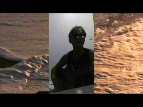 Eddi Tavares -