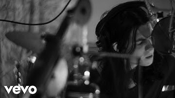 Billy Raffoul - Dark Four Door (Live at The Ranch Studios)