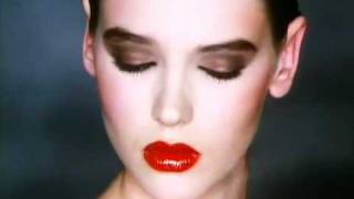 Video thumbnail of "Robert Palmer   Simply Irresistible"