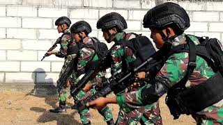 Latihan Anggota Batalyon Komando 463 Kopasgat