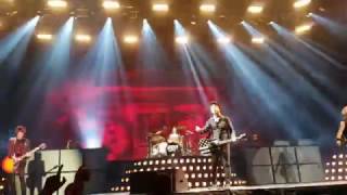 Green day playing revolution radio and holiday in el paso, texas. paso
county coliseum. "no fascism, no homophobia fucking wall" "the
representativ...