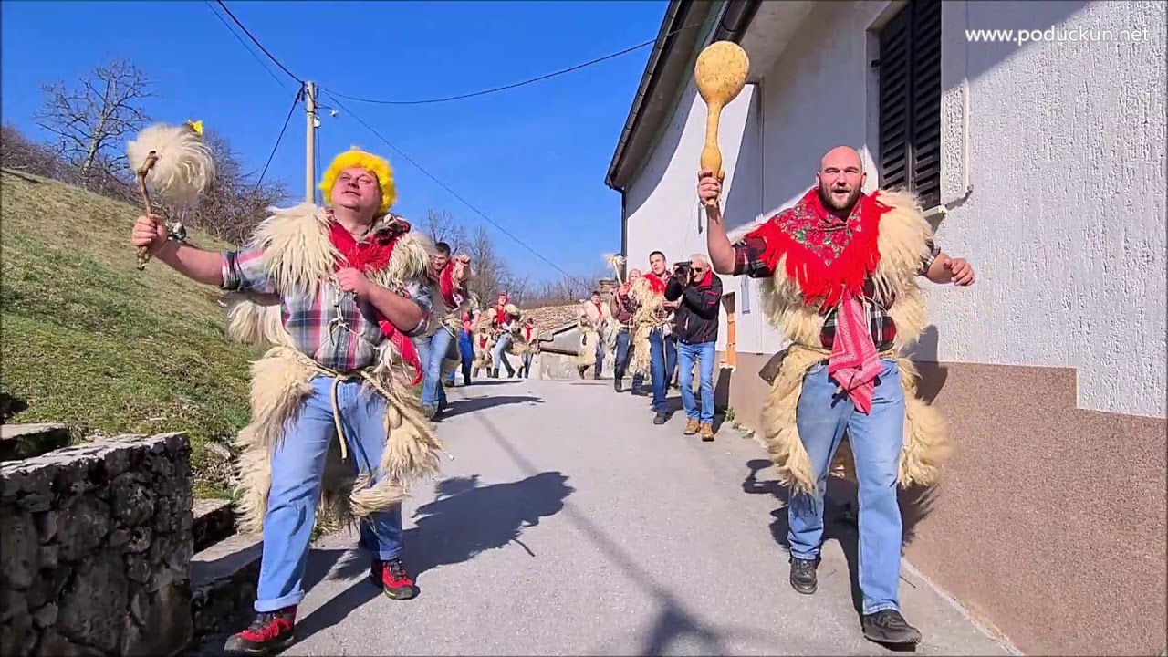 Zvonejski zvončari na Pust obahajali komun
