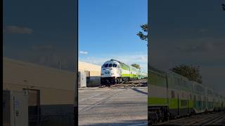 GO 681 with Boat Horn and 2 Bike Cars passes through Progress en route to Unionville