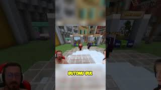 Minecraft'ta BUTONU BUL Oyunu: Sertaç Abi ve Esra Rekabeti! #shorts