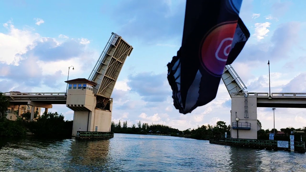 Salty Quicky #213 | Clearing Venice Ave Drawbridge in my Sailboat