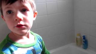 Ian and the Dragon - Bath time - Video 2 - January 2013