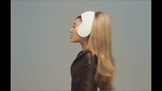 Ariana Grande Doja Cat Motive