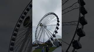 The Giant Ferris Wheel at Navy Pier , Chicago,  Illinois