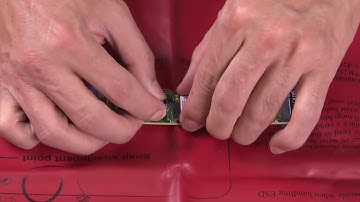 Lenovo ThinkSystem SD650 V2 removing an M 2 drive