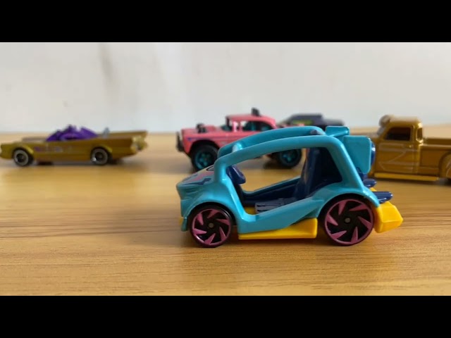 Hot Wheels Koleksi Bocil class=