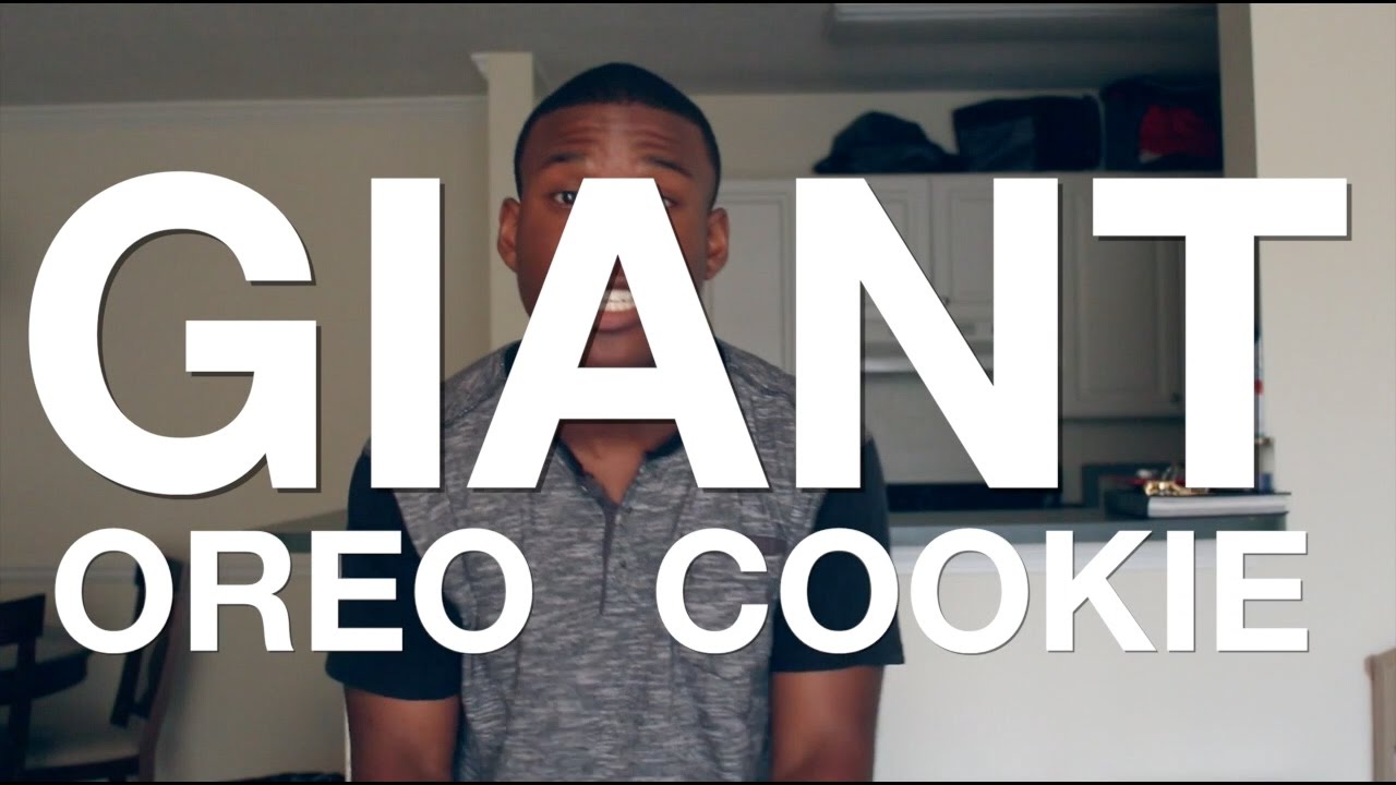 How to Make a Giant Oreo Cookie!