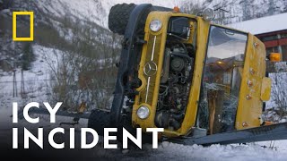 Will This Rescue Mission Be A Success? | Ice Road Rescue | National Geographic UK