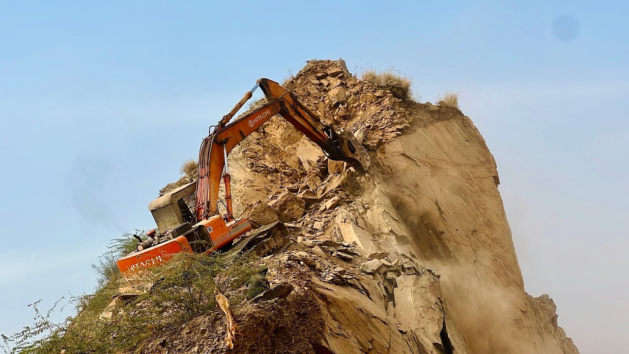 EXCAVATOR POWER: Can it Break Through the Hill?” #excavators #stonemachinery #jcb #jcbvideo #jcb3dx 