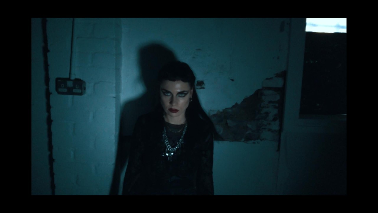 在 YouTube 上觀看「Black Doldrums - Compulsion (Official Video)」 在 YouTube 上觀看「Black Doldrums - Compulsion (Official Video)」
