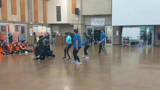 bths sophomore botc dance battle