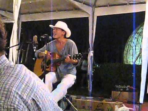 โลกไม่ได้มีแค่เราสองคน - Leck & Friends live Noise market#2 10052014
