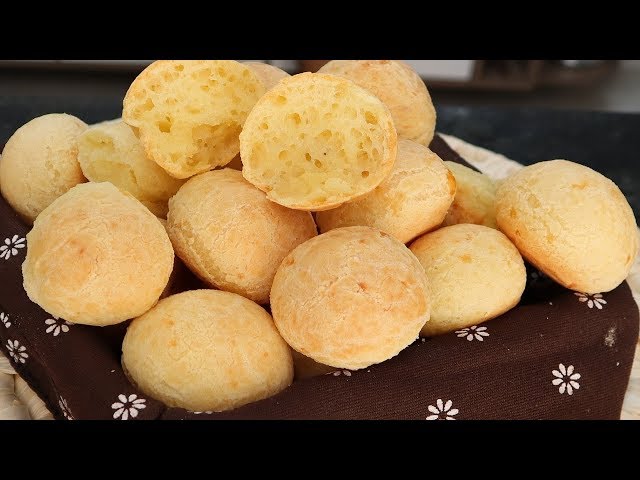 PÃO DE QUEIJO CASEIRO CROCANTE E DELICIOSO I FIZ MUITO ESSA RECEITA EM MINAS GERAIS class=