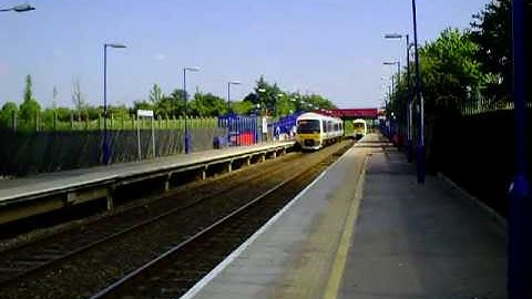 Chiltern 168 3-tone through Haddenham & Thame P