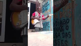 EM UMBUNDU:ESTOU CARREGANDO A CRUZ,SEGUINDO JESUS! NDA TI...