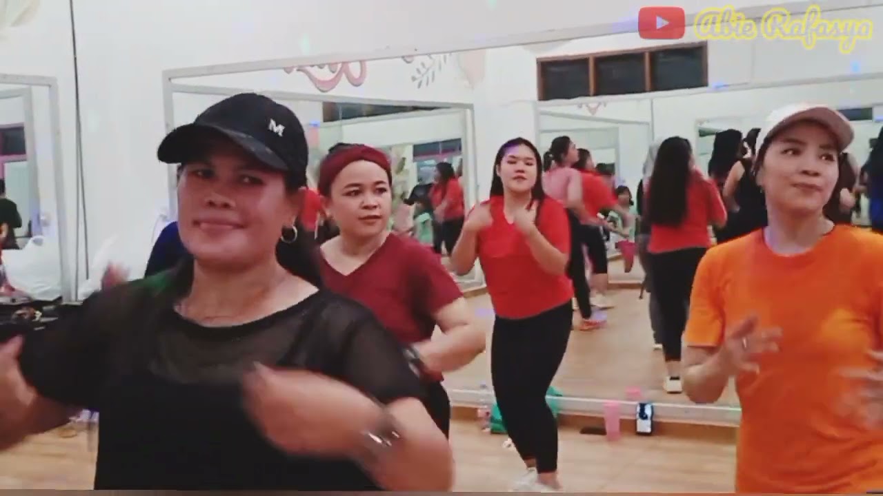 Sir Gobang Gosir | Senam Kreasi Dangdut Bikin Sehat dan Semangat di Sylvie Studio