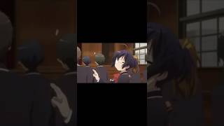 Yuuta le tira un papelito a Rikka y grita como Speed