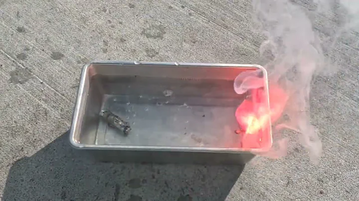 lithium battery in water 💧 😑