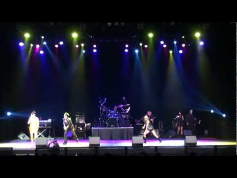 呂珊 (Rosanne Lui) 金曲閃耀(LA)演唱會 11/24/12. Dance Number 4