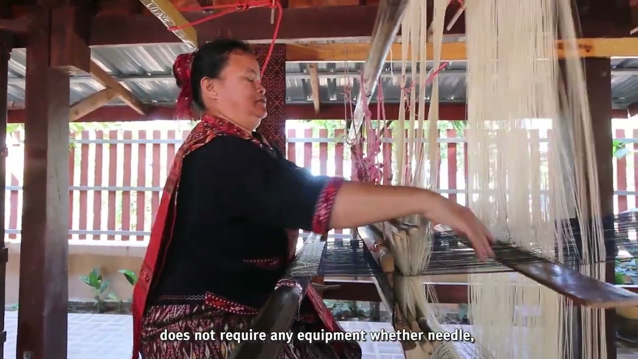 กระบวนการสร้างสรรค์งานศิลปหัตถกรรม | ผ้าแพรวา (Preawa Silk)