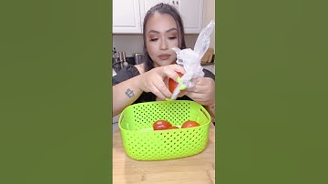 Tired of soggy salads? 🥗 These drainable food storage containers are a game-changer!