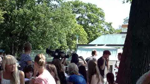 Thumbnail of Danny Saucedo  & Måns Zelmerlöw - Vart ska vi sova inatt  - rehearsal on "Allsång på Skansen"