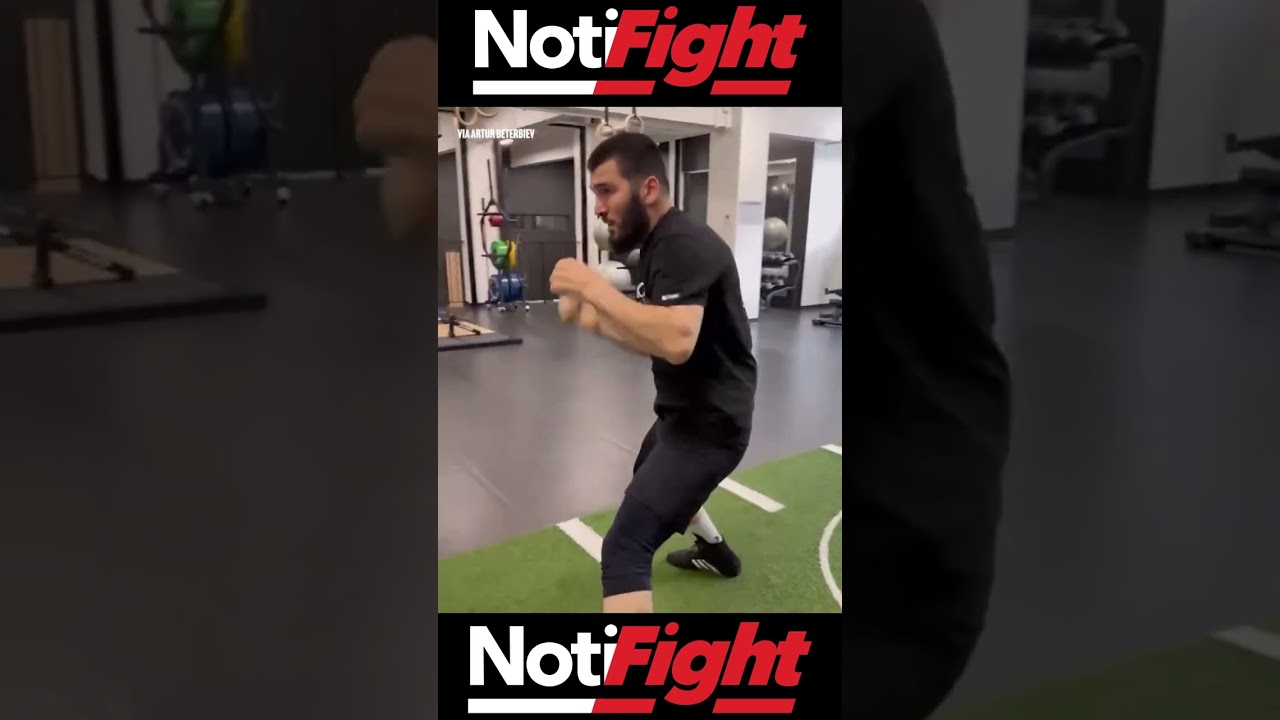 ¡Artur Beterbiev ya está de regreso en el gimnasio!