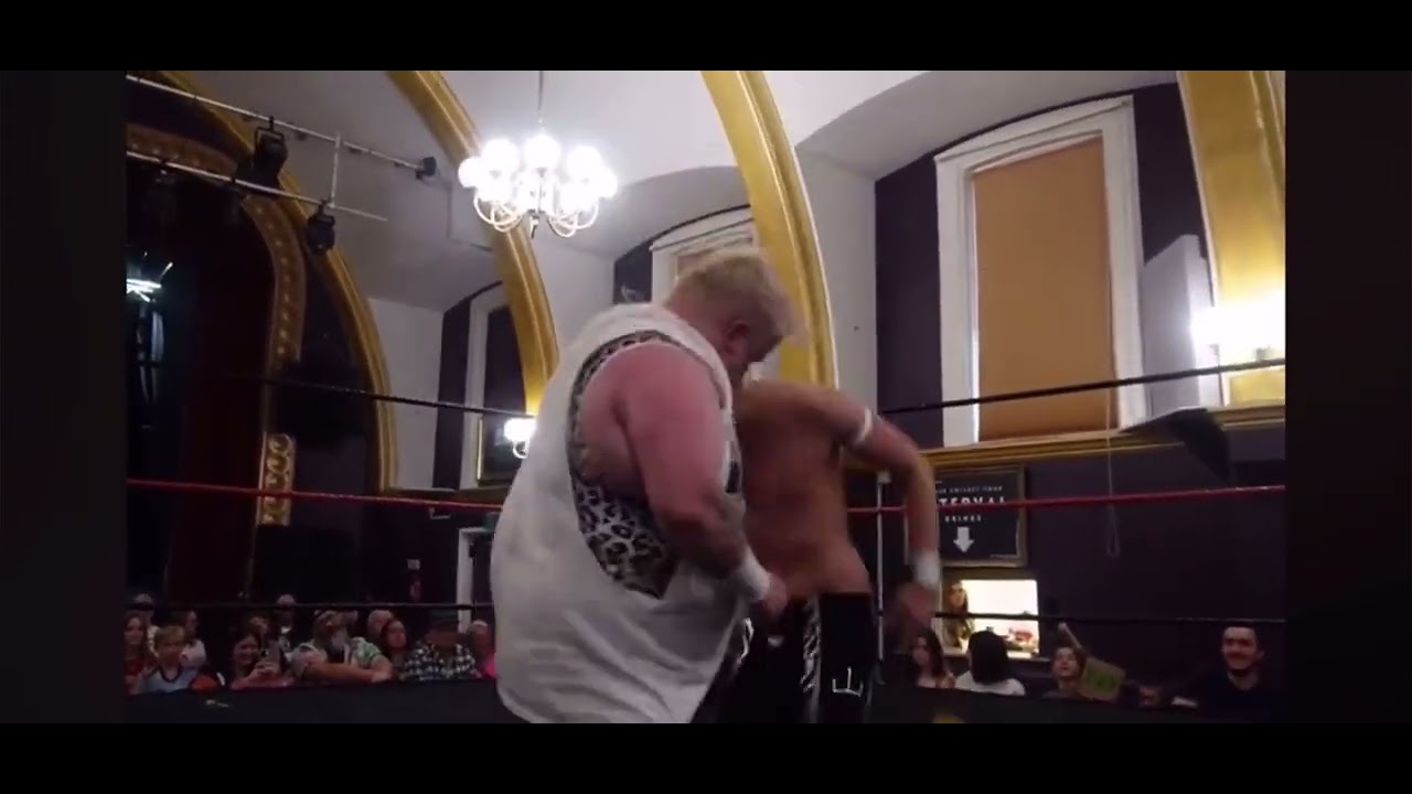 Alf Everest vs. Tim Lee - Pro Wrestling Match Clip 