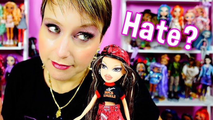 Unboxing a new in box 2008 Destiny bratz doll 😍 she's a beauty! #unbo