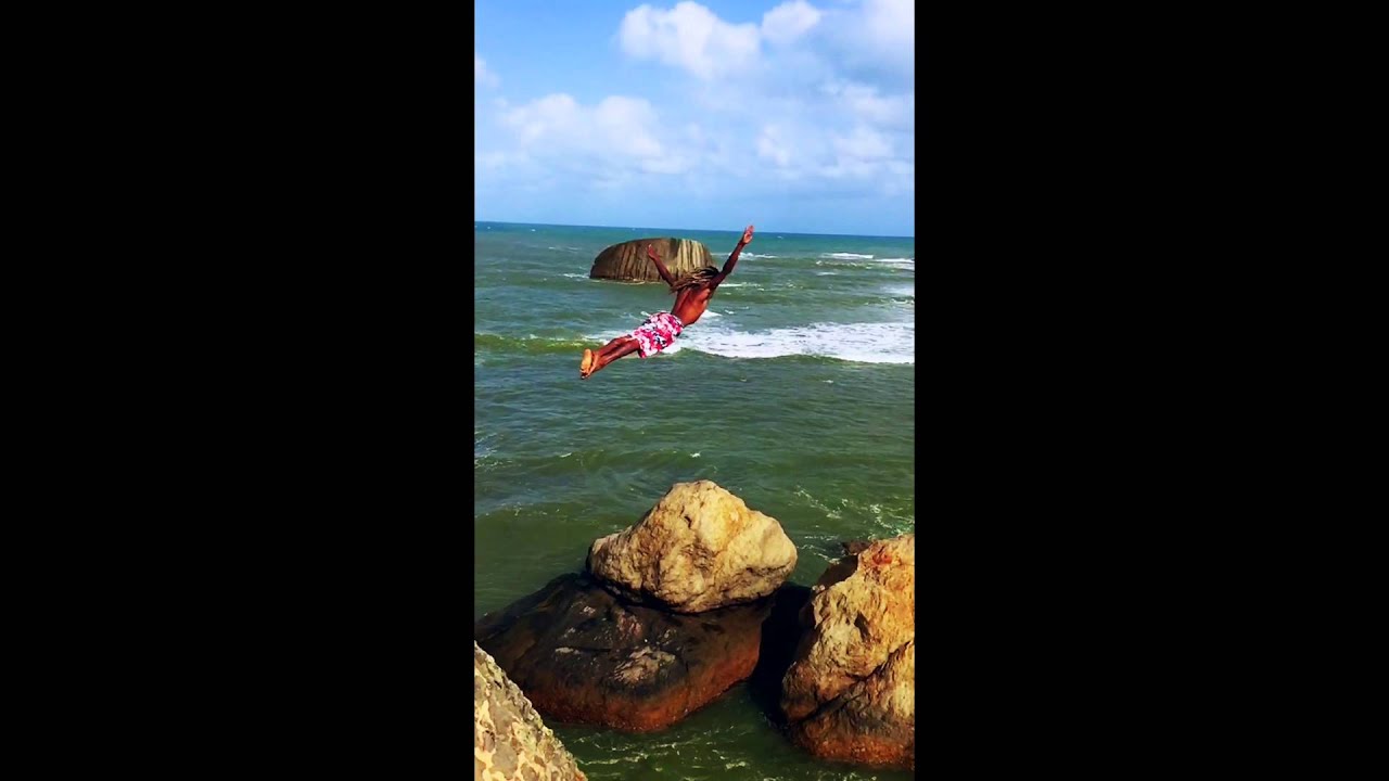 Sri Lanka Galle Fort Jump