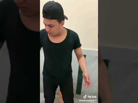 معاك سلاح لا معييش سلاح