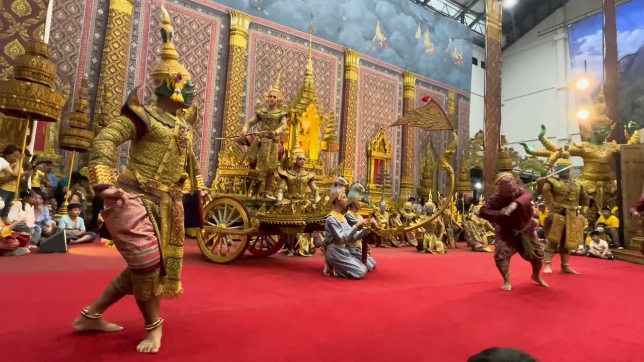 เจ้าโชคดี : พาชมโขนชุดฤทธิ์หอกกบิลพัท ณ ศูนย์ศิลปชีพเกาะเกิด #โขนเด็กตัวเล็ก #โรงโขนเพชรบุรี ￼