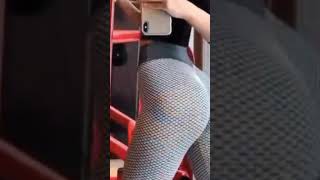 Women Try The Viral Butt-Lifting Leggings 