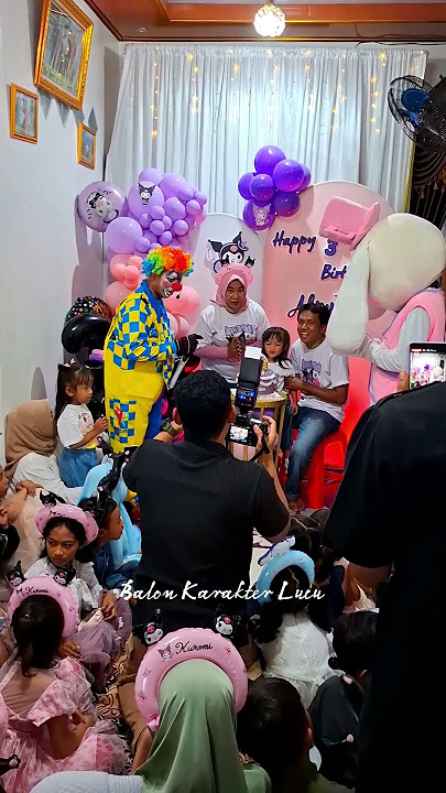 Tiup lilin & potong kue #badutulangtahun #badut