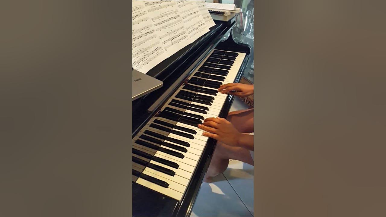 A Cradle Song (by Benjamin Britten) YouTube