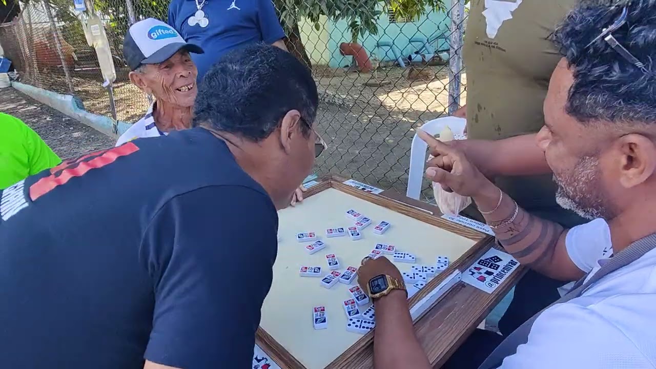 Domino Tito lío parte 2 vs colita 
