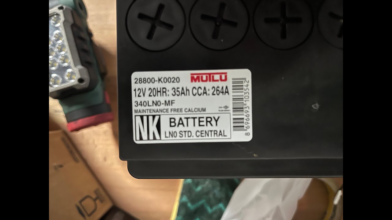 Toyota Yaris Hybrid 2020~2024 - Guida sostituzione batteria (battery ...