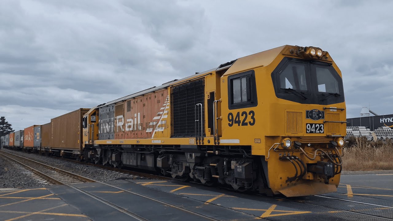 KiwiRail Freight Trains Around South Auckland