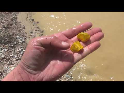 Нашел камень бразилианит и золотишко  Found stone brazilianit and gold