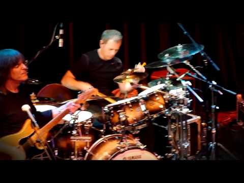 Dave Weckl Solo - live with Mike Stern (HD)