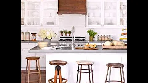Cosa mettere su mensole cucina moderna?
