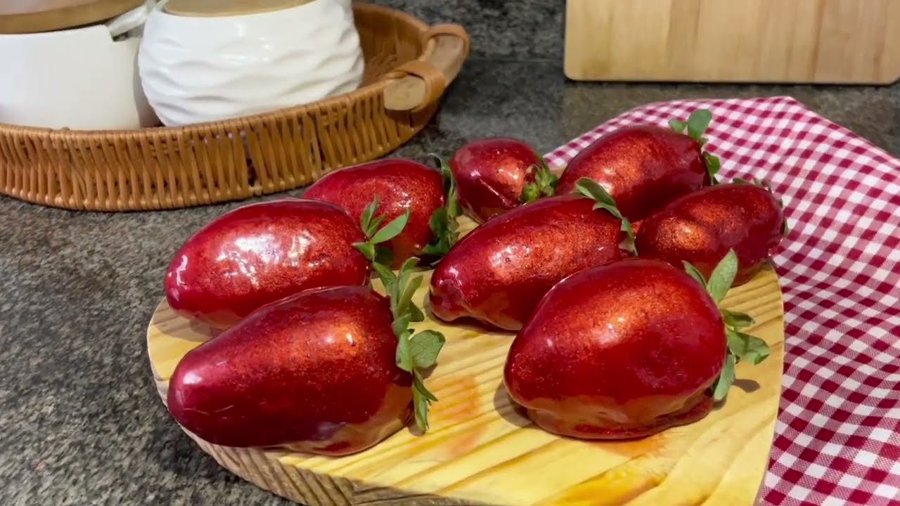 COMO FAZER MORANGO DO AMOR COM CALDA CROCANTE PERFEITA 