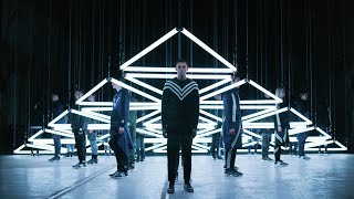 KINETIC LIGHTS - ADIDAS ORIGINALS vs. WHITE MOUNTAINEERING - kinetic lighting fashion show